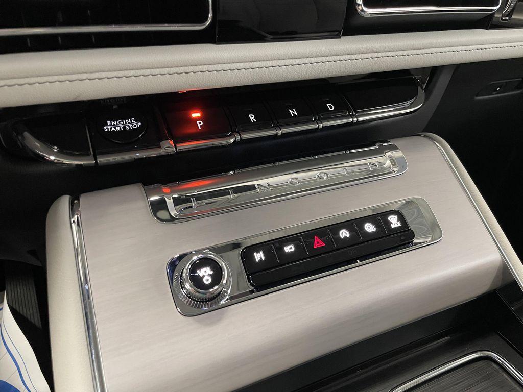 new 2025 Lincoln Aviator car, priced at $73,445