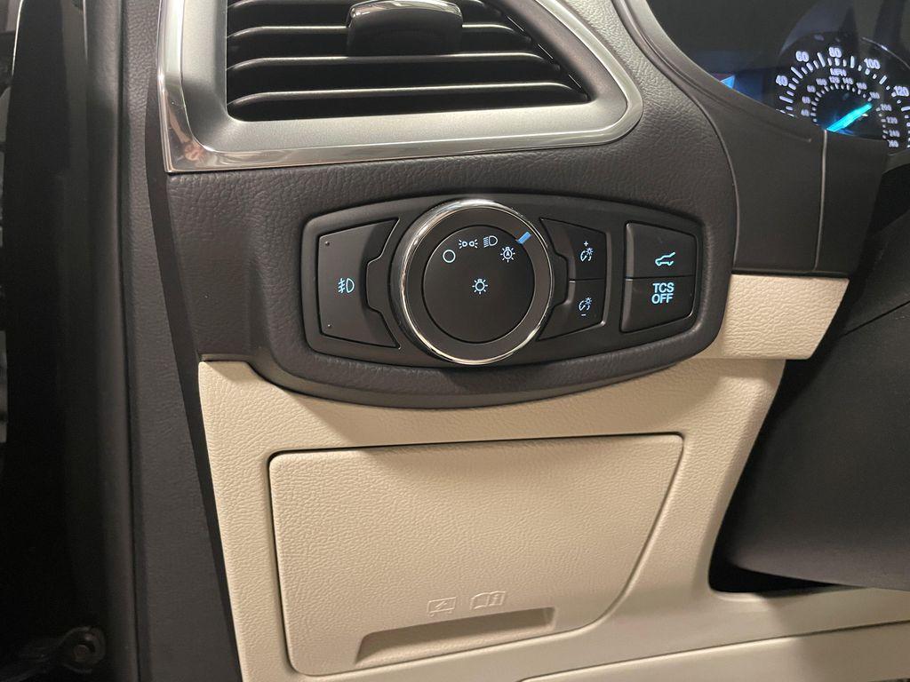 used 2024 Ford Edge car, priced at $32,886