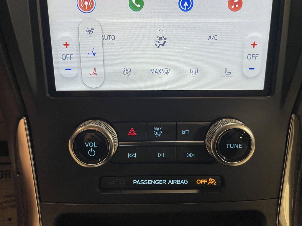 used 2024 Ford Edge car, priced at $32,886