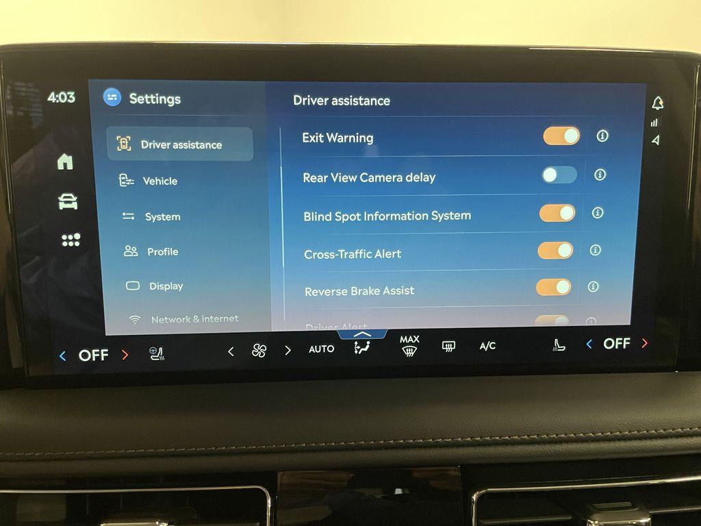 new 2025 Lincoln Aviator car, priced at $73,601