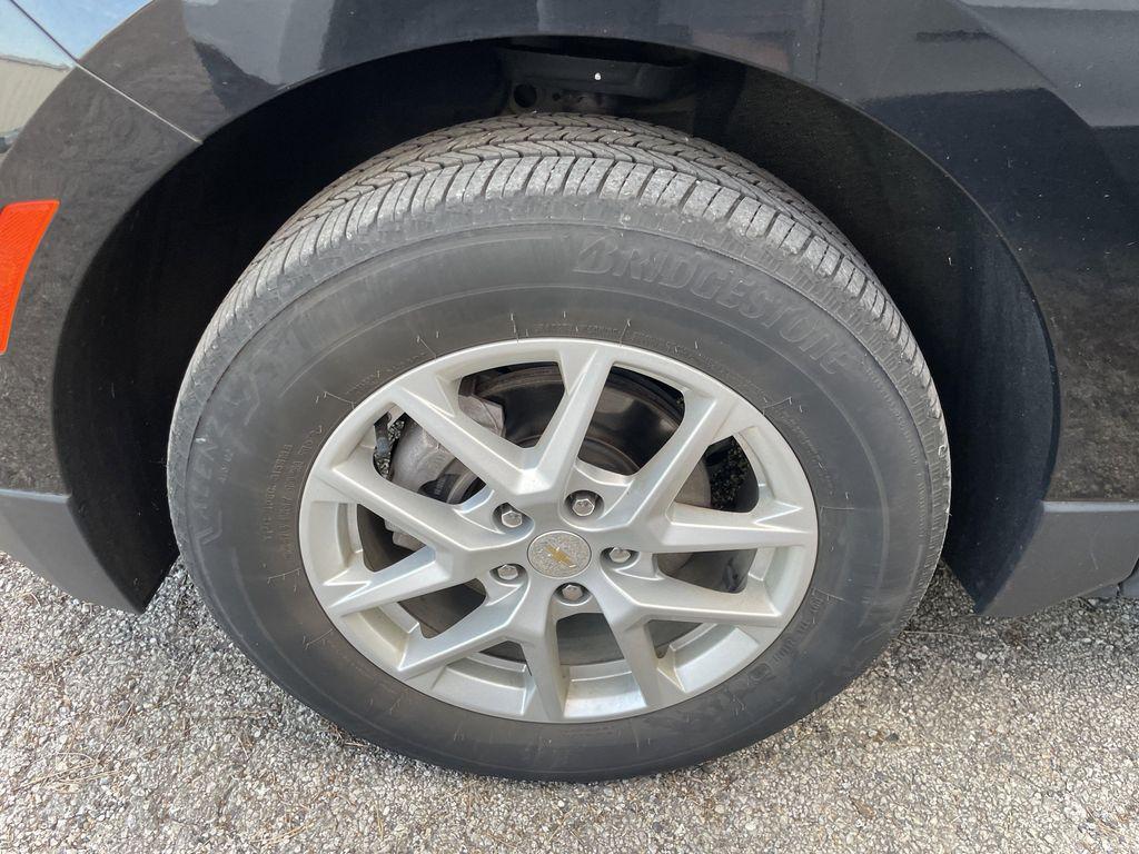 used 2023 Chevrolet Equinox car, priced at $24,886