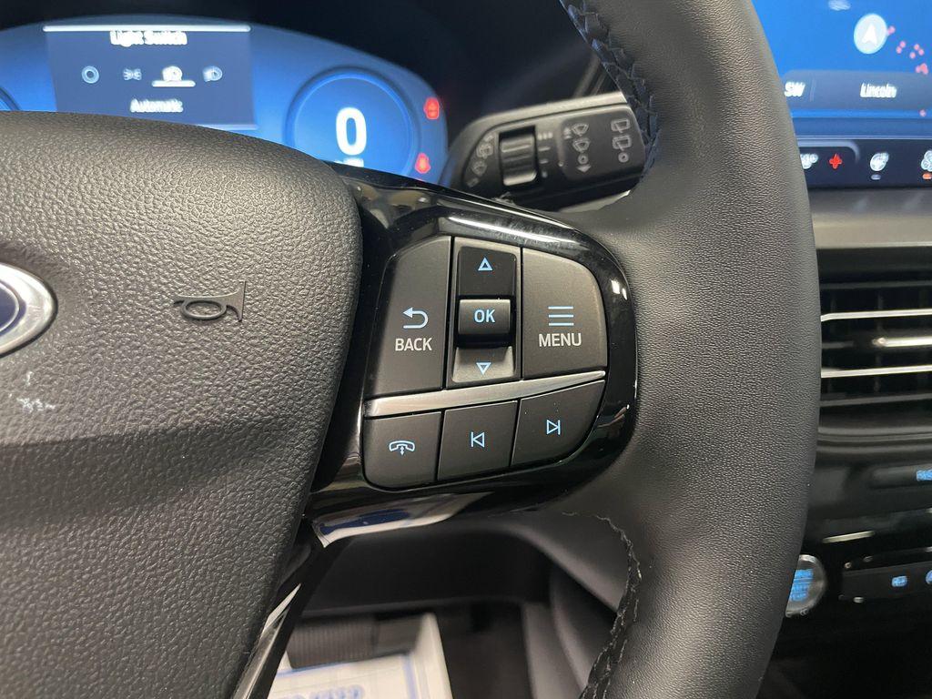 used 2023 Ford Escape car, priced at $25,686