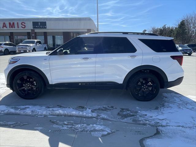 used 2023 Ford Explorer car, priced at $37,886