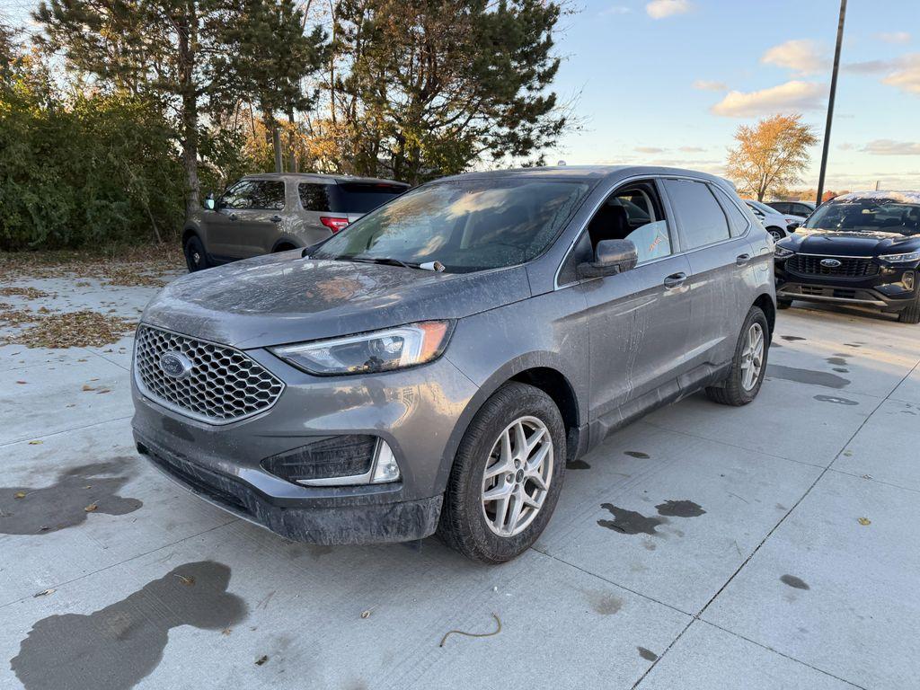 used 2024 Ford Edge car, priced at $27,986