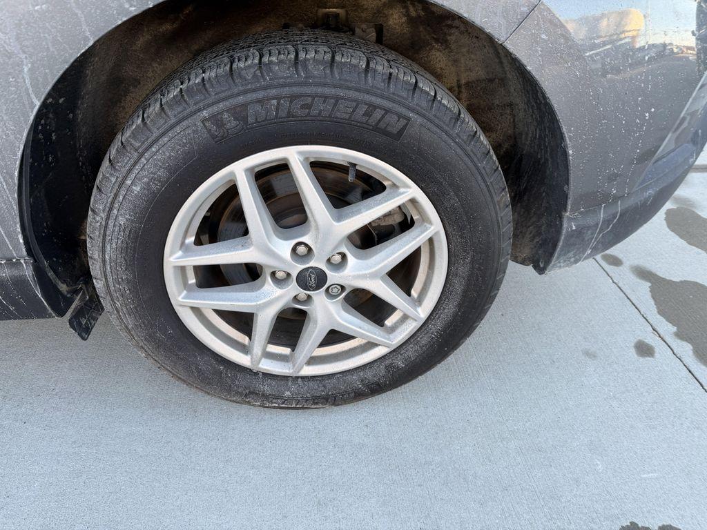 used 2024 Ford Edge car, priced at $27,986