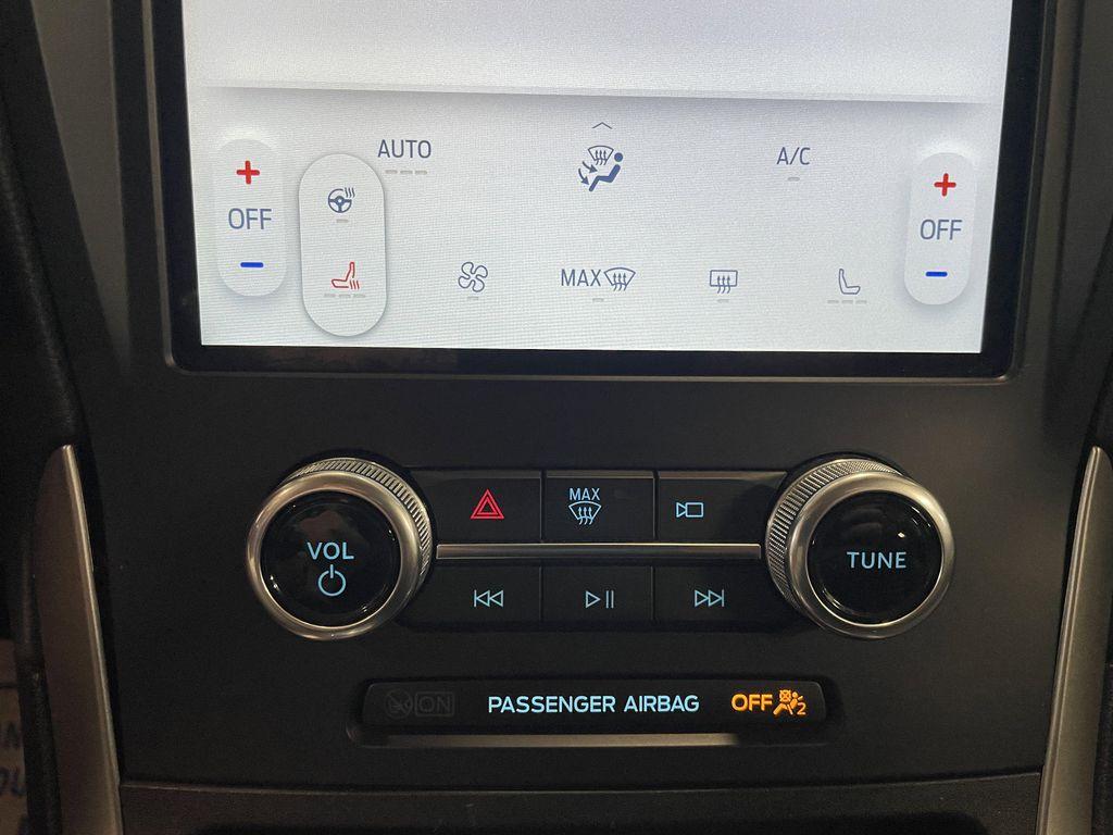 used 2022 Ford Edge car, priced at $25,886