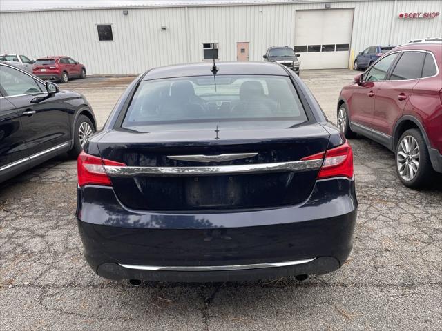 used 2012 Chrysler 200 car