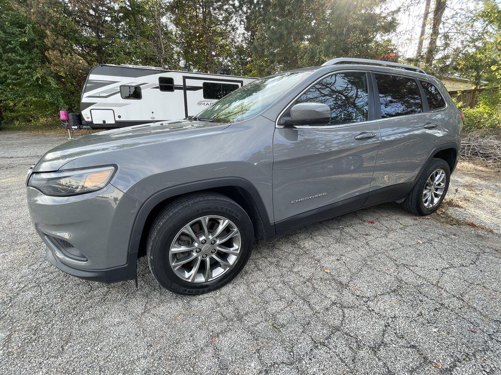 used 2020 Jeep Cherokee car, priced at $15,986