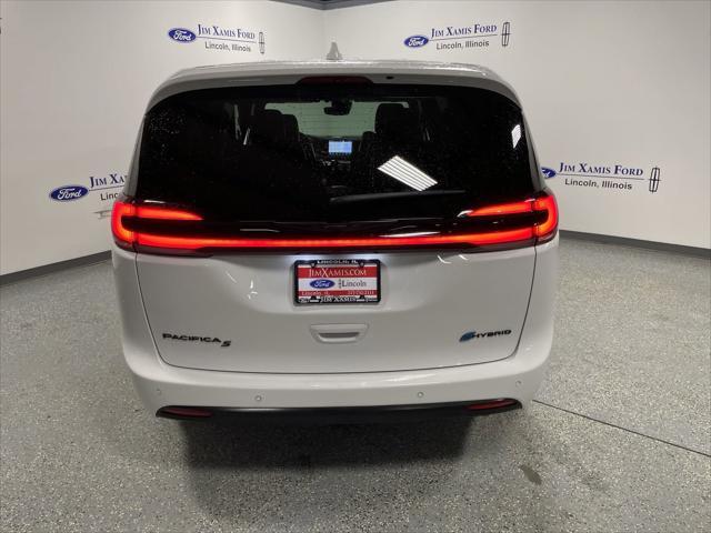 used 2023 Chrysler Pacifica Hybrid car, priced at $35,486