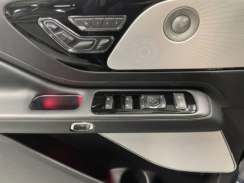 new 2025 Lincoln Aviator car, priced at $74,970