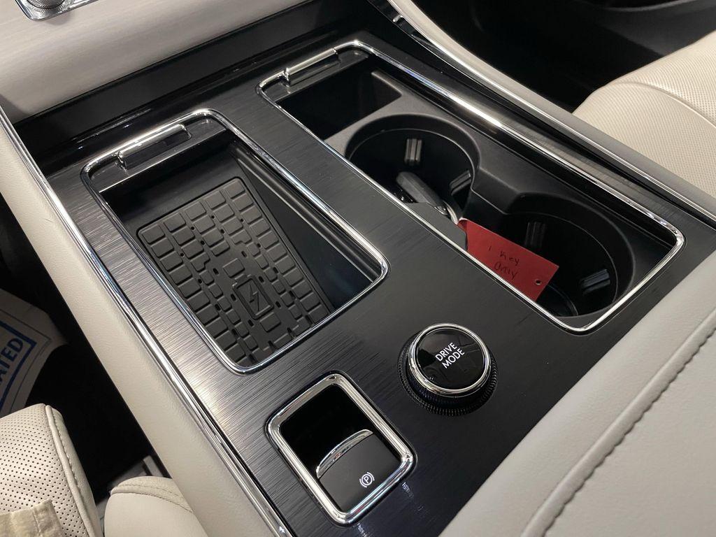 used 2025 Lincoln Aviator car, priced at $61,886