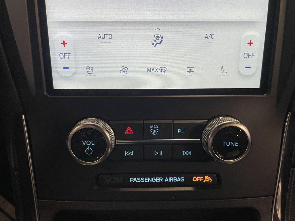 used 2024 Ford Edge car, priced at $37,886