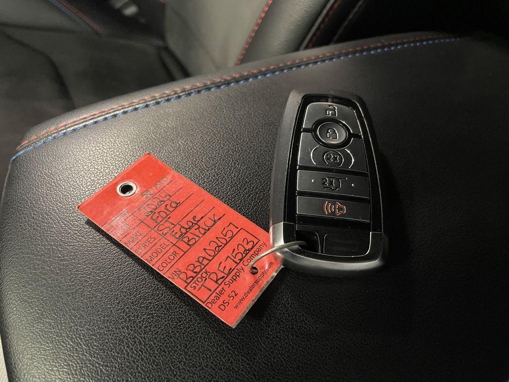 used 2024 Ford Edge car, priced at $37,886