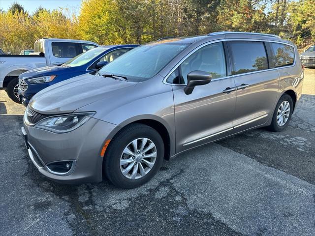 used 2018 Chrysler Pacifica car, priced at $14,986