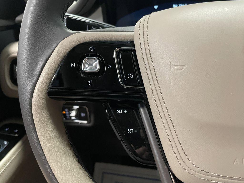 used 2023 Lincoln Aviator car, priced at $43,486