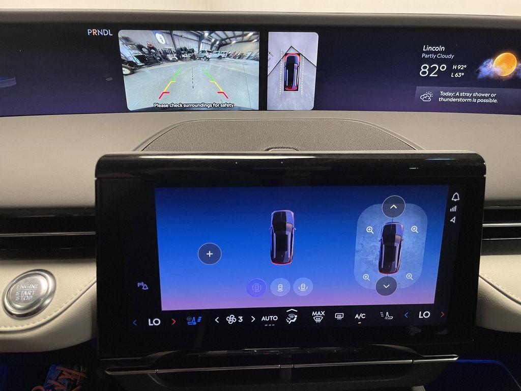 used 2024 Lincoln Nautilus car, priced at $46,646