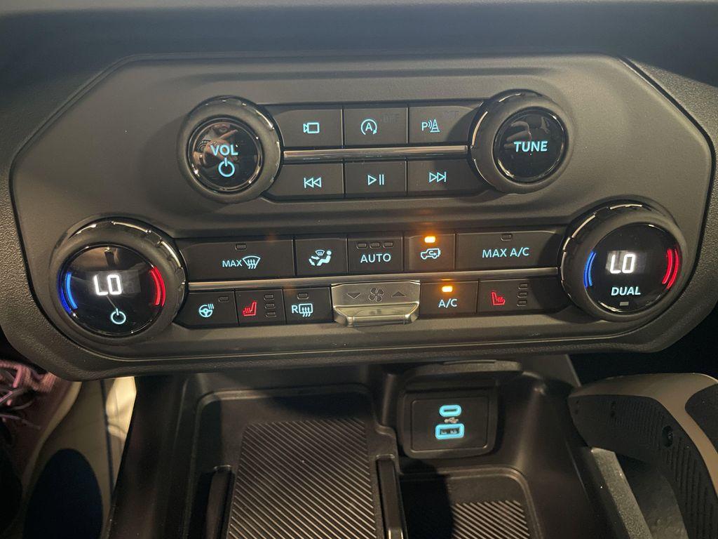 new 2025 Ford Bronco car, priced at $61,940