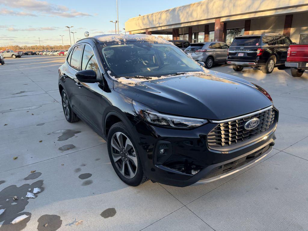 used 2025 Ford Escape car, priced at $30,986