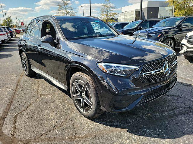 new 2025 Mercedes-Benz GLC 300 car, priced at $61,285