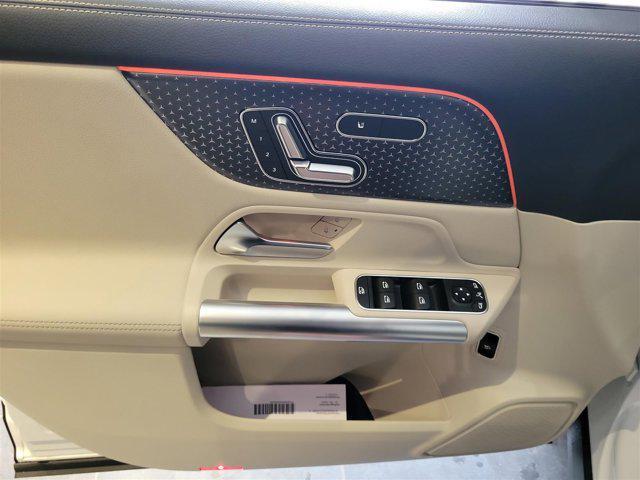 new 2025 Mercedes-Benz GLA 250 car, priced at $47,295