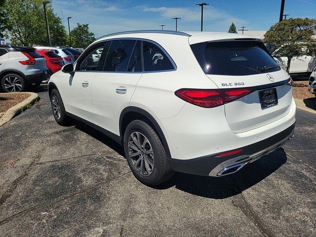 new 2024 Mercedes-Benz GLC 300 car, priced at $50,985