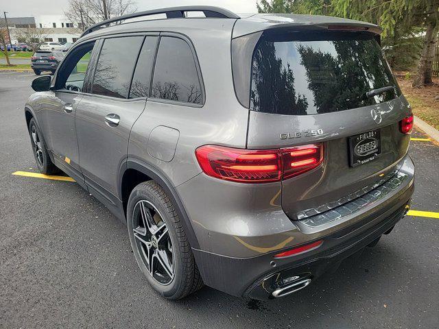 new 2024 Mercedes-Benz GLB 250 car, priced at $54,615