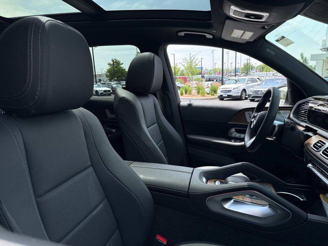 new 2025 Mercedes-Benz GLS 450 car, priced at $94,795