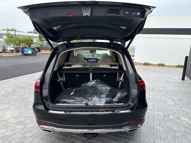 new 2025 Mercedes-Benz GLS 450 car, priced at $95,970