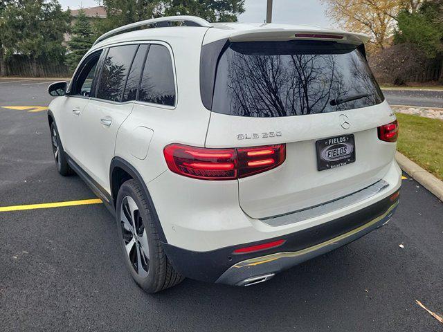 new 2024 Mercedes-Benz GLB 250 car, priced at $52,030