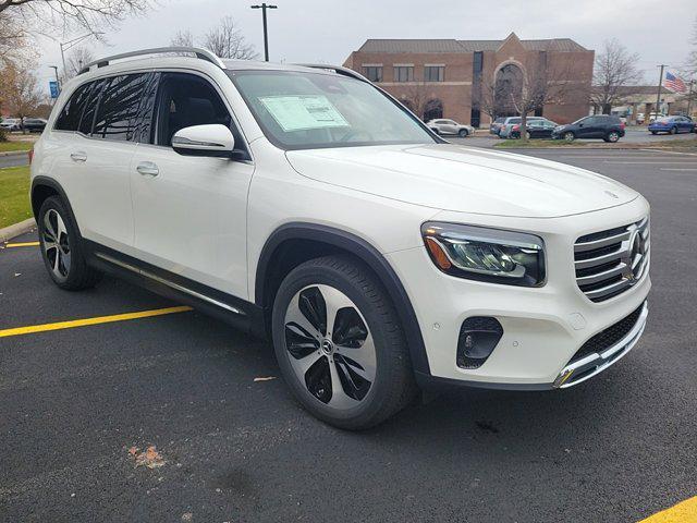 new 2024 Mercedes-Benz GLB 250 car, priced at $52,030