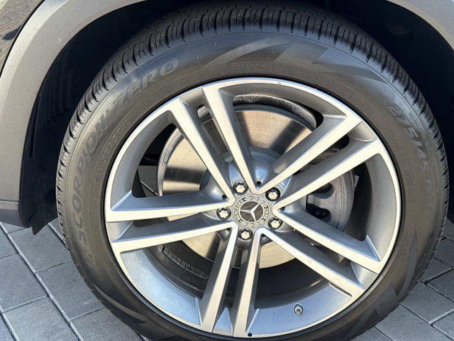 used 2020 Mercedes-Benz GLE 450 car, priced at $31,791