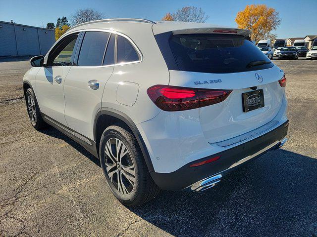 new 2025 Mercedes-Benz GLA 250 car, priced at $50,100