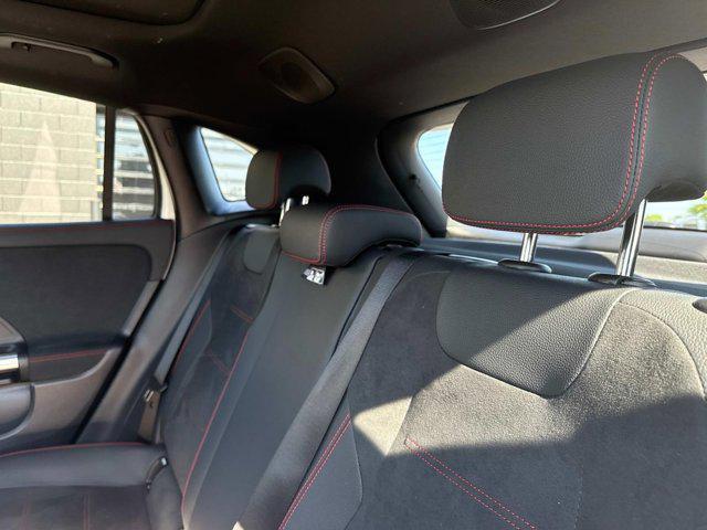 new 2025 Mercedes-Benz GLA 250 car, priced at $49,991