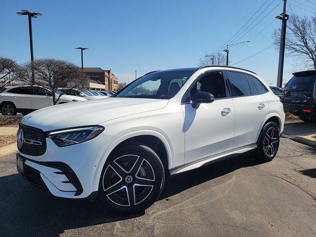 new 2025 Mercedes-Benz GLC 300 car, priced at $55,995