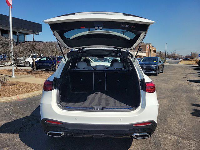 new 2025 Mercedes-Benz GLC 300 car, priced at $56,985