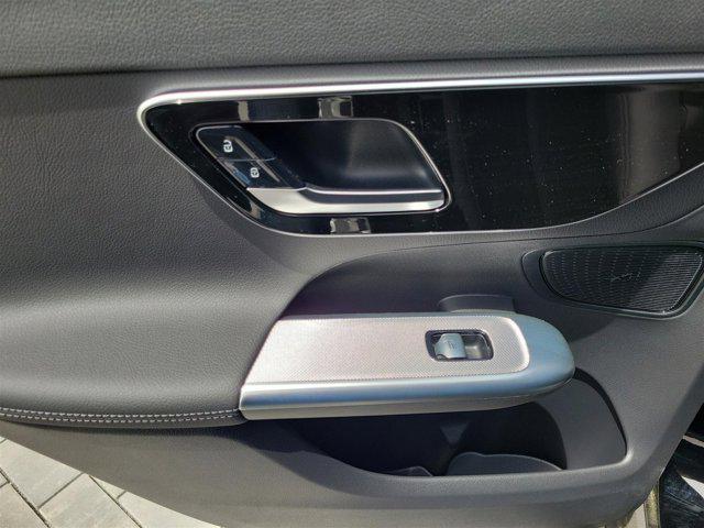 new 2025 Mercedes-Benz GLC 300 car