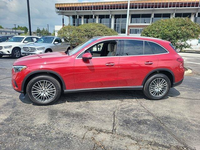 new 2024 Mercedes-Benz GLC 300 car, priced at $57,605