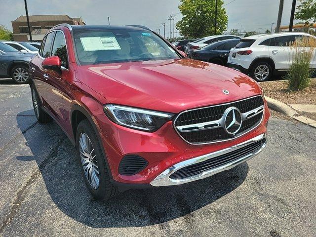 new 2024 Mercedes-Benz GLC 300 car, priced at $57,605