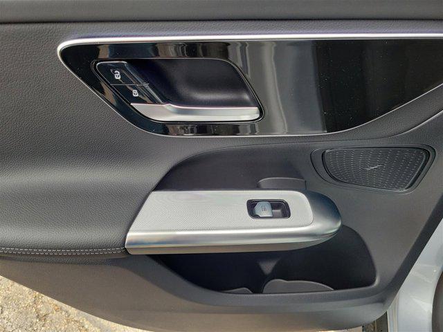 new 2025 Mercedes-Benz GLC 350e car, priced at $67,925