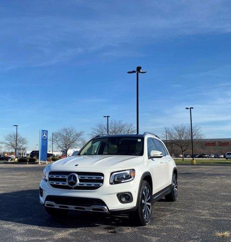 new 2023 Mercedes-Benz GLB 250 car, priced at $45,961