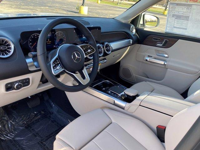 new 2023 Mercedes-Benz GLB 250 car, priced at $45,961