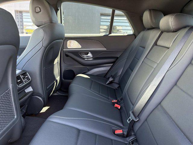 new 2025 Mercedes-Benz GLE 450 car, priced at $81,075