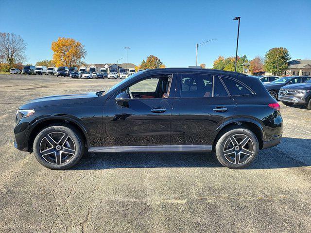 new 2025 Mercedes-Benz GLC 300 car, priced at $60,425