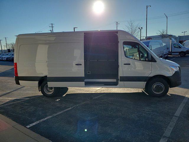 new 2024 Mercedes-Benz Sprinter 3500 car, priced at $71,157