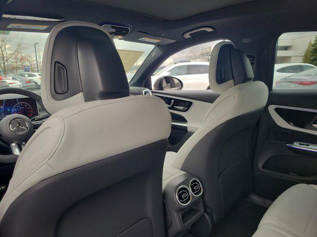 new 2025 Mercedes-Benz GLC 300 car, priced at $66,075