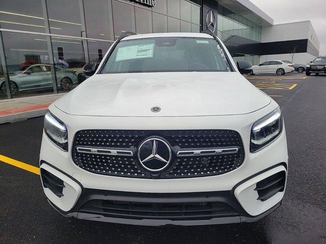 new 2025 Mercedes-Benz GLB 250 car
