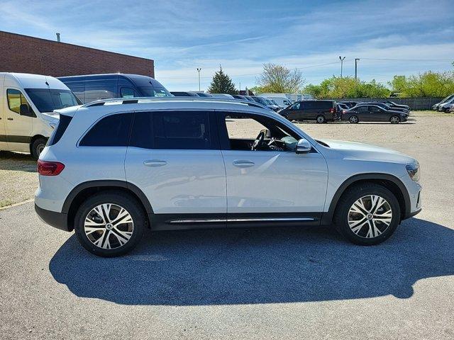 new 2024 Mercedes-Benz GLB 250 car, priced at $54,555