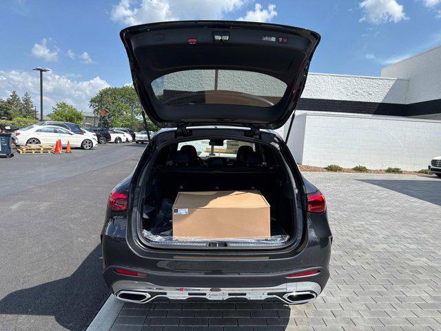 new 2025 Mercedes-Benz GLC 300 car, priced at $61,030