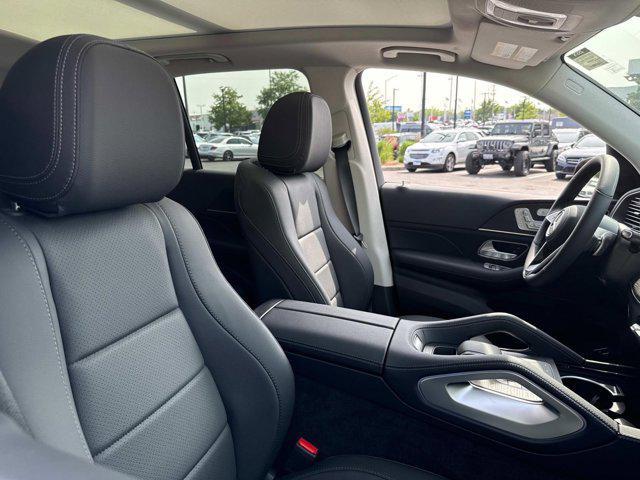 new 2025 Mercedes-Benz GLE 350 car, priced at $72,580