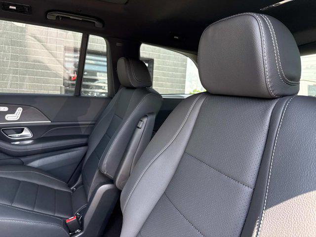 new 2025 Mercedes-Benz GLS 450 car, priced at $99,030